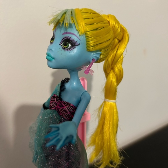 Monster High Doll 13 Wishes Lagoona Blue (G1) - Picture 5 of 5